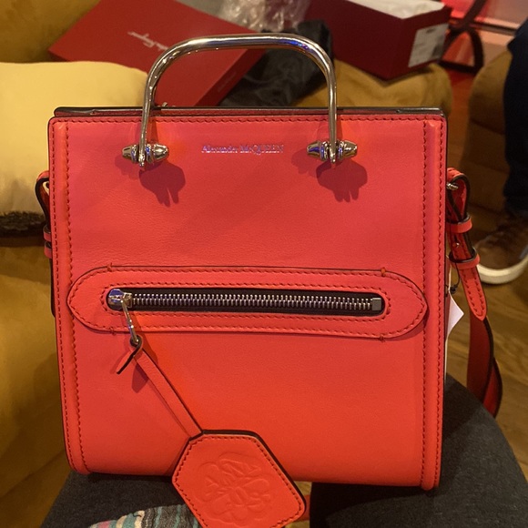 ALEXANDER MCQUEEN Handbags - Picture 7 of 8